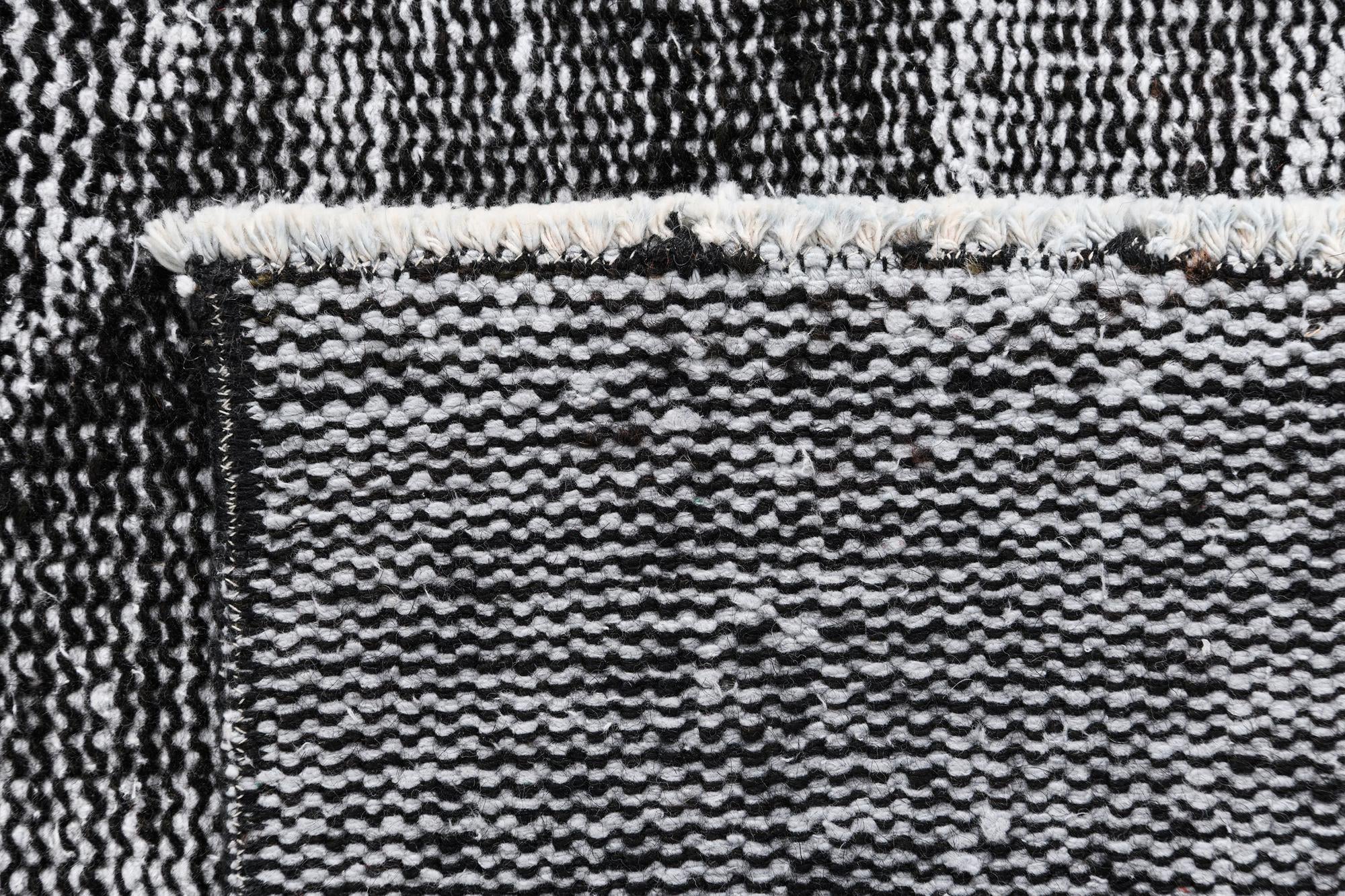 5' 5 x 9' 5 Ultra Vintage Wool Runner Rug