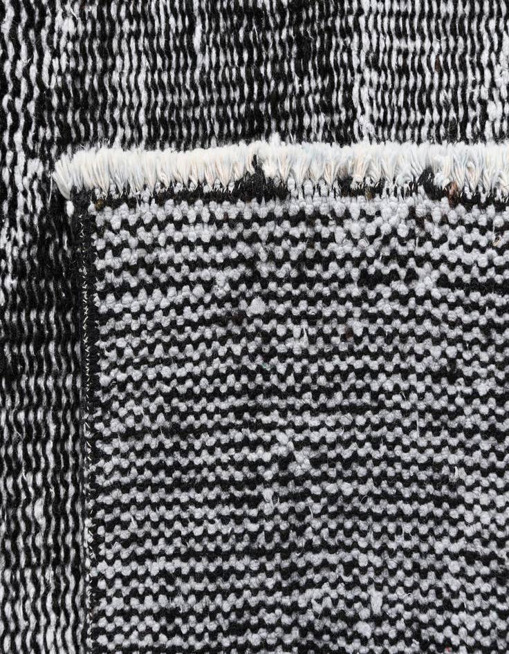 Detail image of 5' 5 x 9' 5 Ultra Vintage Wool Runner Rug