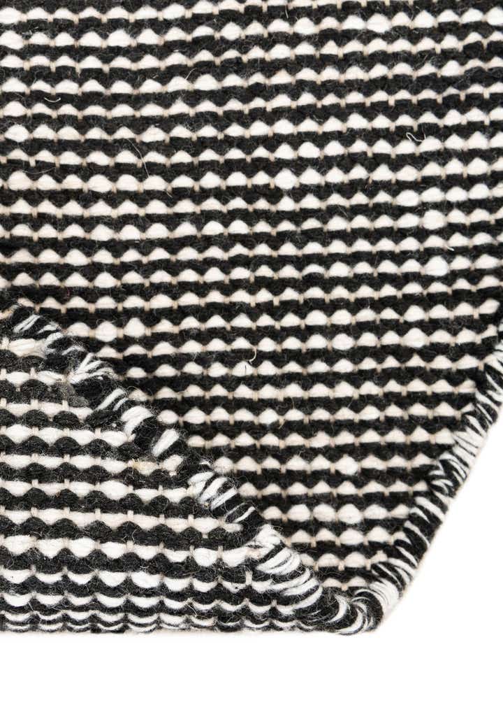 3' 3 x 3' 3 Easy-Clean Jill Zarin Palm Springs Indoor / Outdoor Round Rug