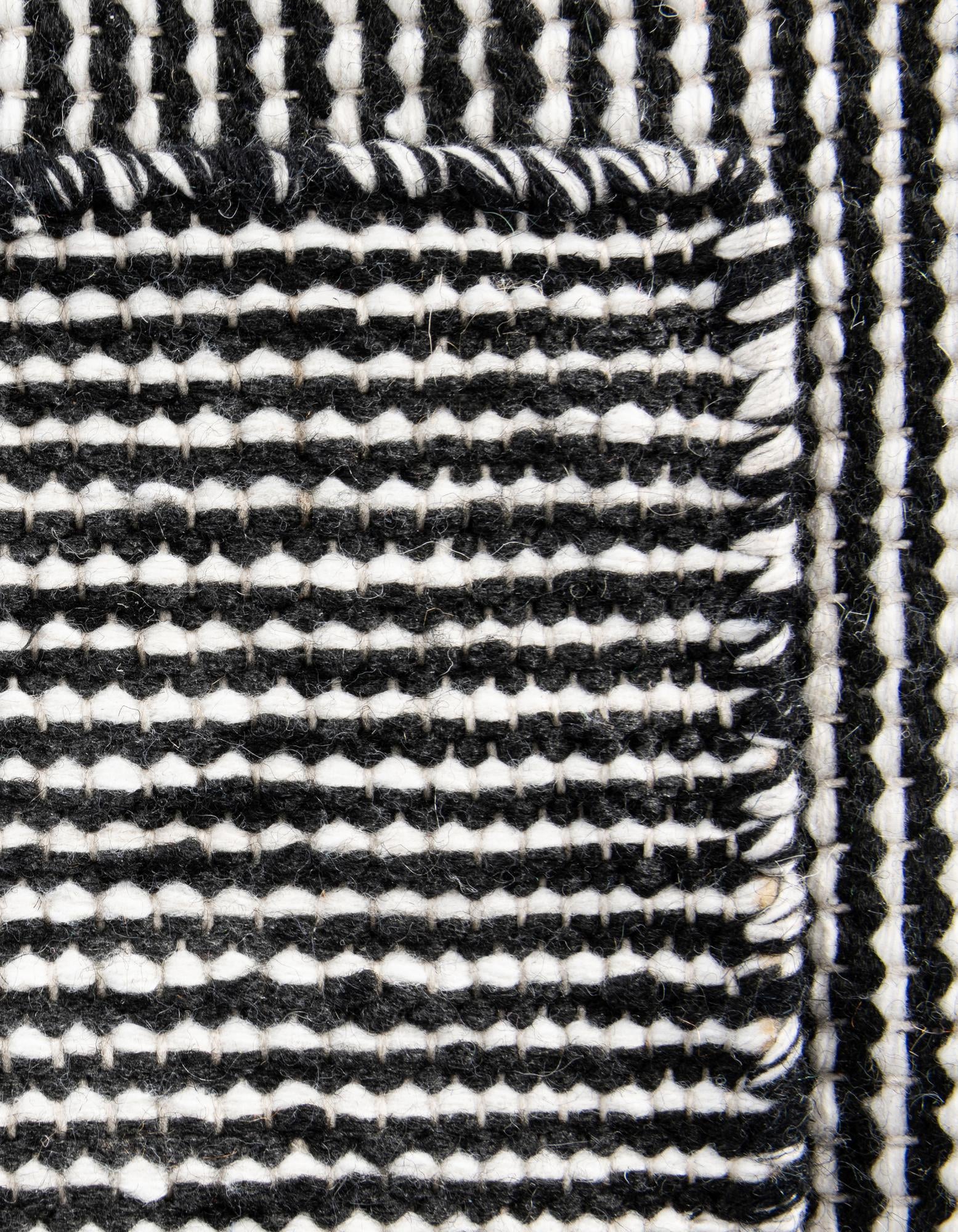10' x 10' Easy-Clean Jill Zarin Palm Springs Indoor / Outdoor Square Rug