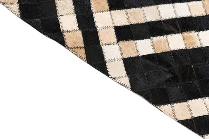 5' 10 x 5' 10 Cowhide Leather Square Rug