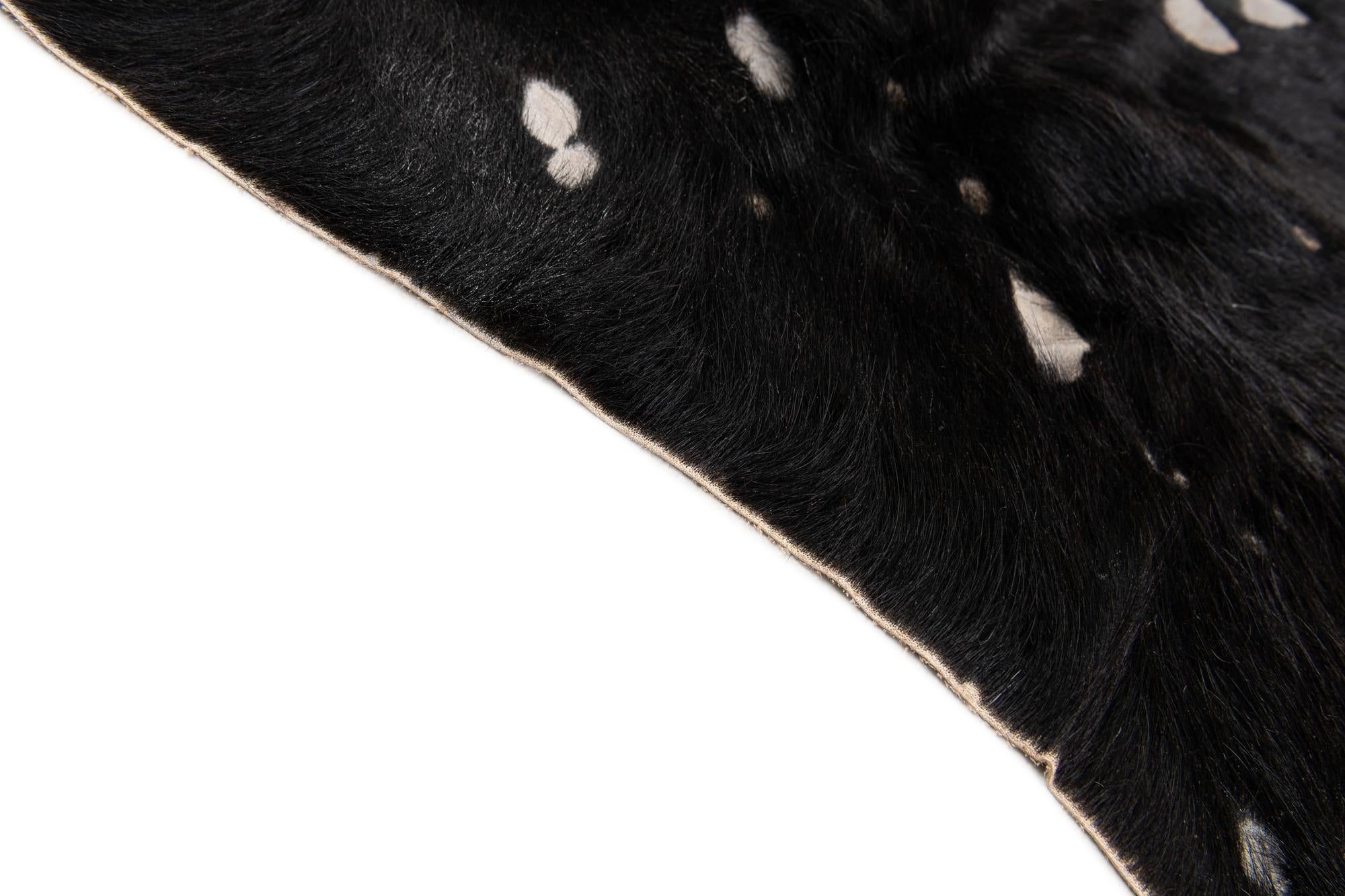 6' 8 x 6' 8 Cowhide Leather Square Rug