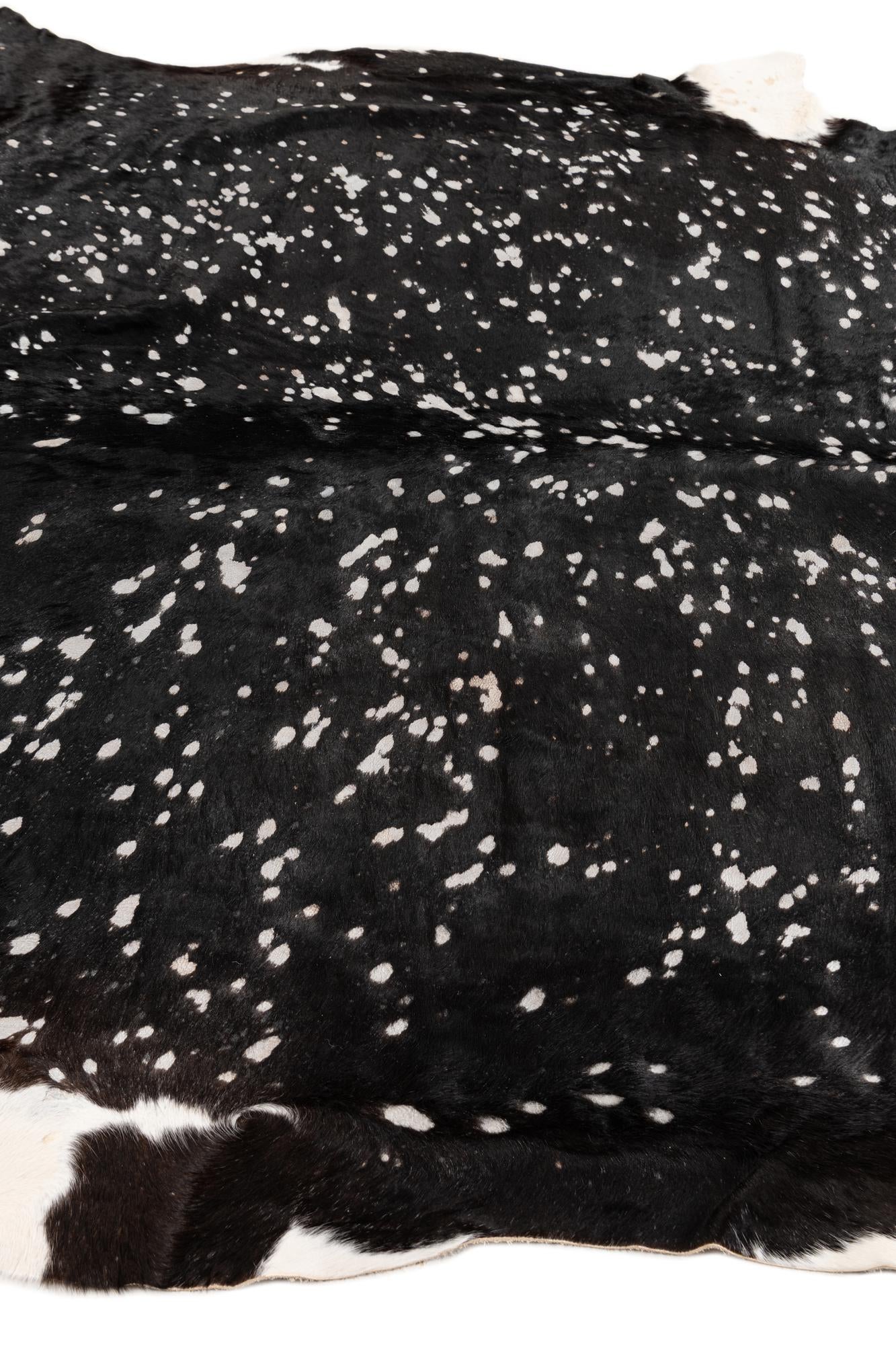 6' 3 x 6' 8 Cowhide Leather Square Rug
