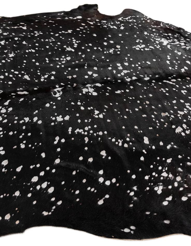 Detail image of 6' 6 x 6' 7 Cowhide Leather Square Rug