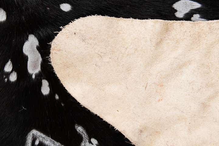 6' 6 x 6' 7 Cowhide Leather Square Rug