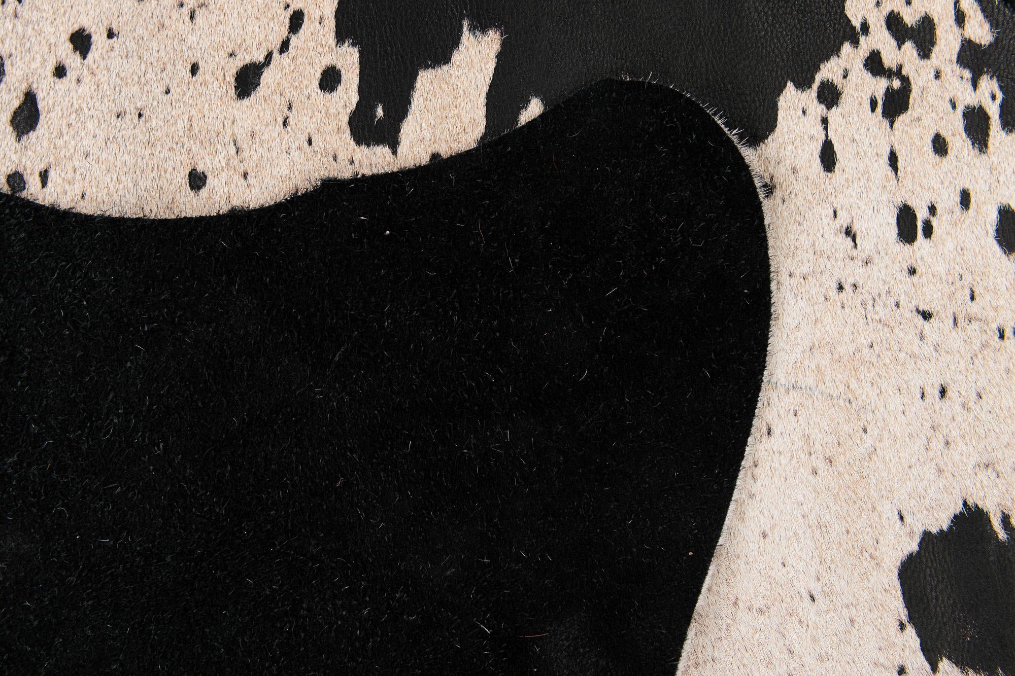 7' x 7' 5 Cowhide Leather Square Rug