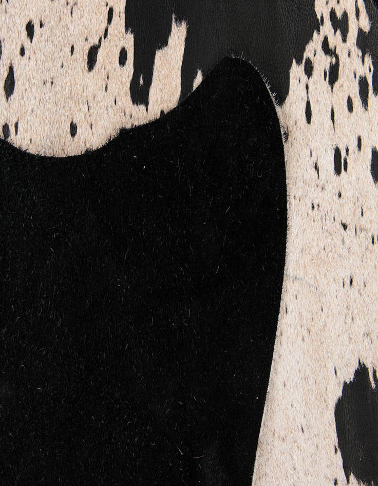 Detail image of 7' x 7' 5 Cowhide Leather Square Rug