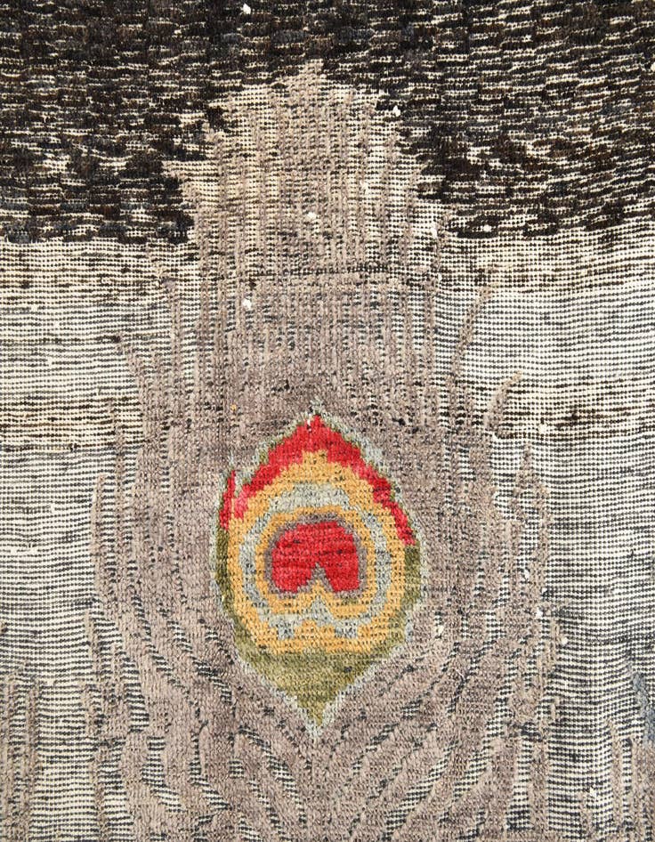 Detail image of 5' 6 x 6' 11  Hand Knotted Darya Wool Square Rug