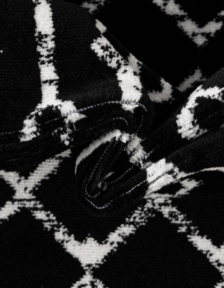 Detail image of 10' x 10' Kasbah Trellis Square Rug