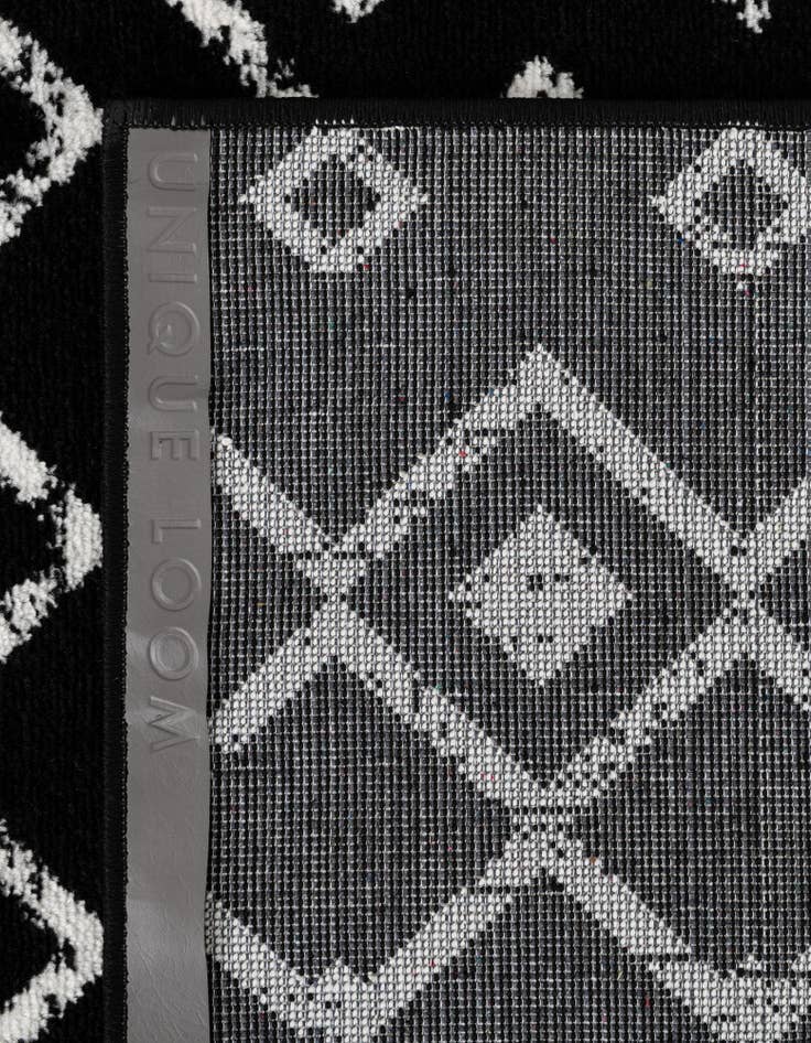Detail image of 10' x 10' Kasbah Trellis Square Rug