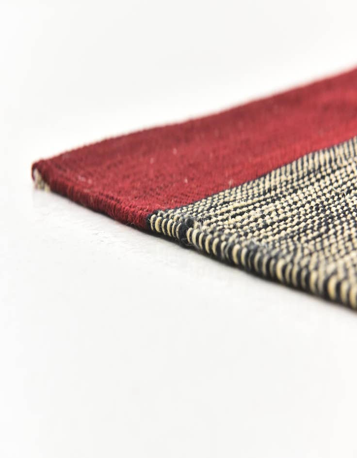 Detail image of 6' 5 x 7' 7  Hand Woven Kilim Modern Wool Square Rug