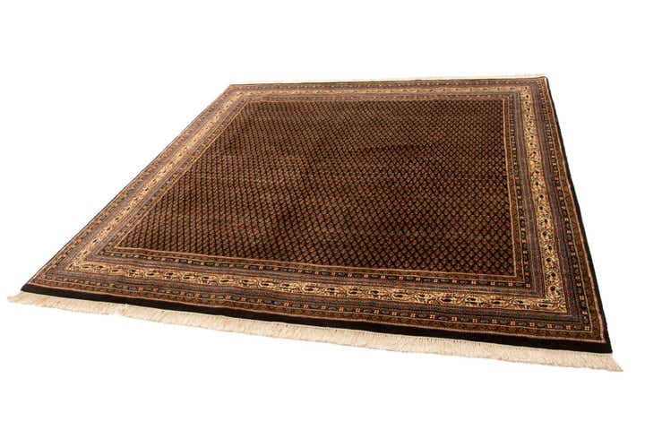 7' 10 x 8' 1 Mir Square Rug