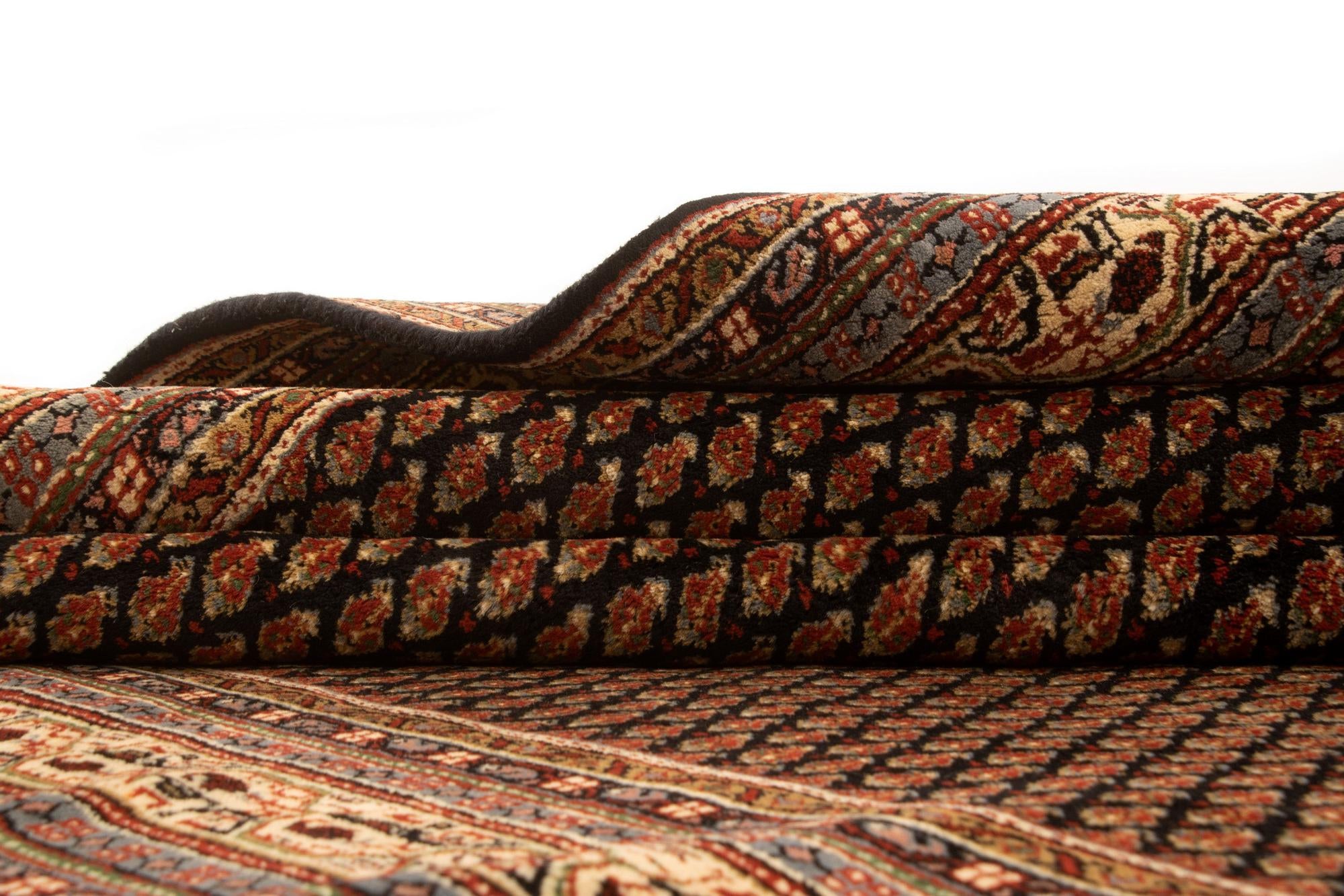 7' 10 x 8' 1 Mir Square Rug
