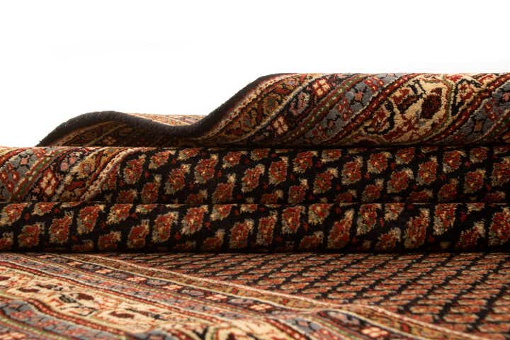 7' 10 x 8' 1 Mir Square Rug