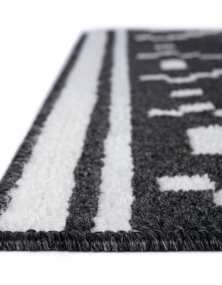 Detail image of 10' x 10' Oslo Square Rug