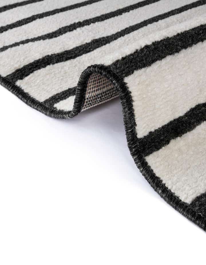 7' 10 x 7' 10 Oslo Square Rug