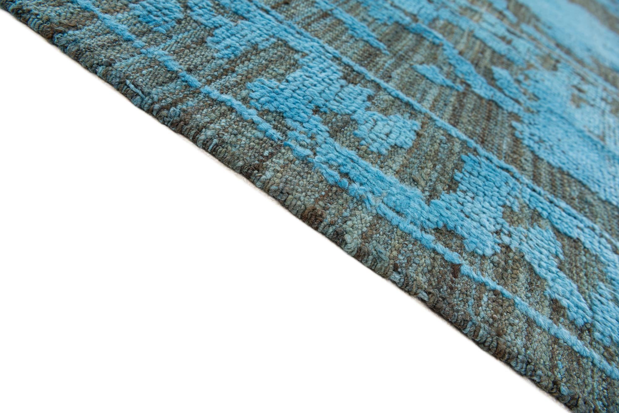 8' 8 x 9' 9 Hand Knotted Oushak Wool Square Rug