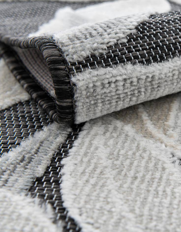 Detail image of 8' 2 x 8' 2 Easy-Clean Botanical Indoor / Outdoor Square Rug