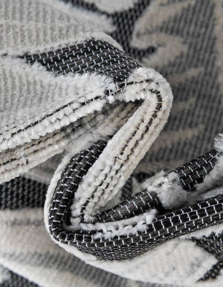 Detail image of 8' 2 x 8' 2 Easy-Clean Botanical Indoor / Outdoor Square Rug