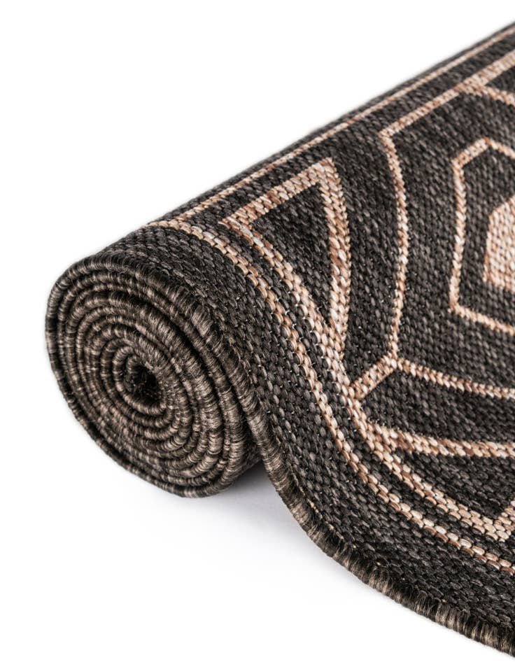 Detail image of 7' 10 x 7' 10 Easy-Clean Southwestern Indoor / Outdoor Square Rug