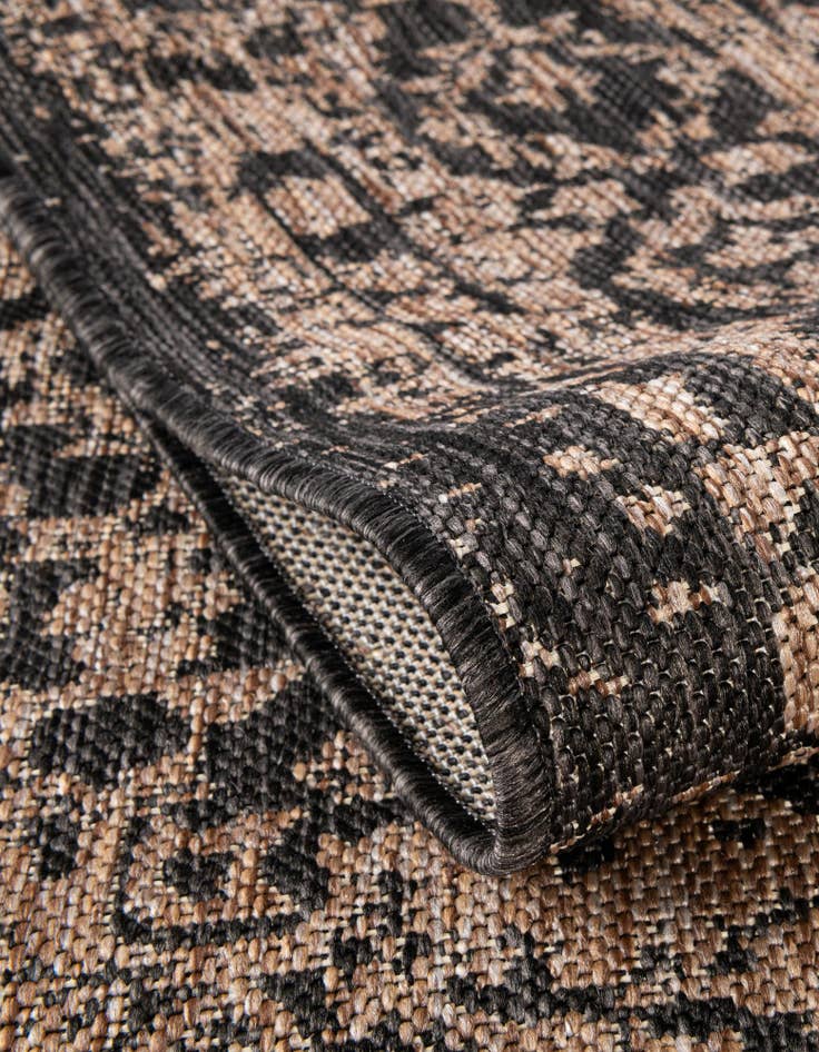 Detail image of 12' x 12'  Washable Traditional Indoor / Outdoor Square Rug