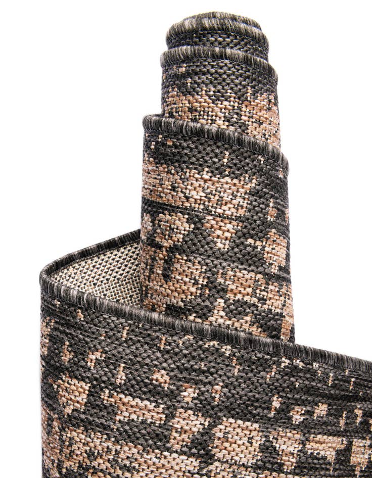 Detail image of 12' x 12'  Washable Traditional Indoor / Outdoor Square Rug