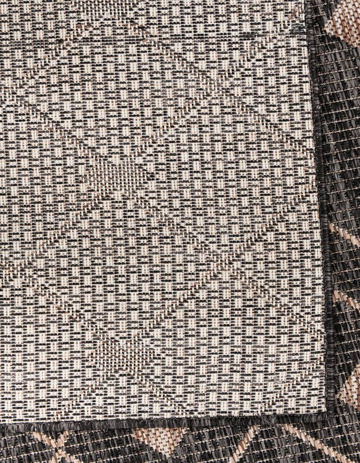Detail image of 8' x 8' 2  Washable Trellis Indoor / Outdoor Square Rug