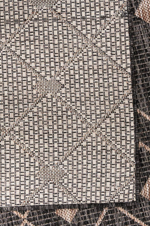 Detail image of 8' x 8' 2 Easy-Clean Trellis Indoor / Outdoor Square Rug
