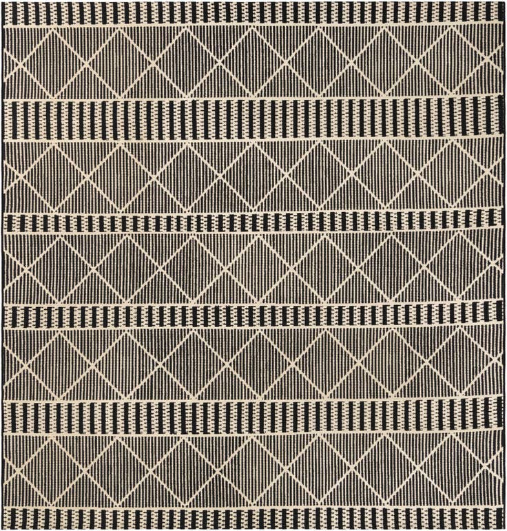 Detail image of 7' 10 x 7' 10 Easy-Clean Trellis Indoor / Outdoor Square Rug