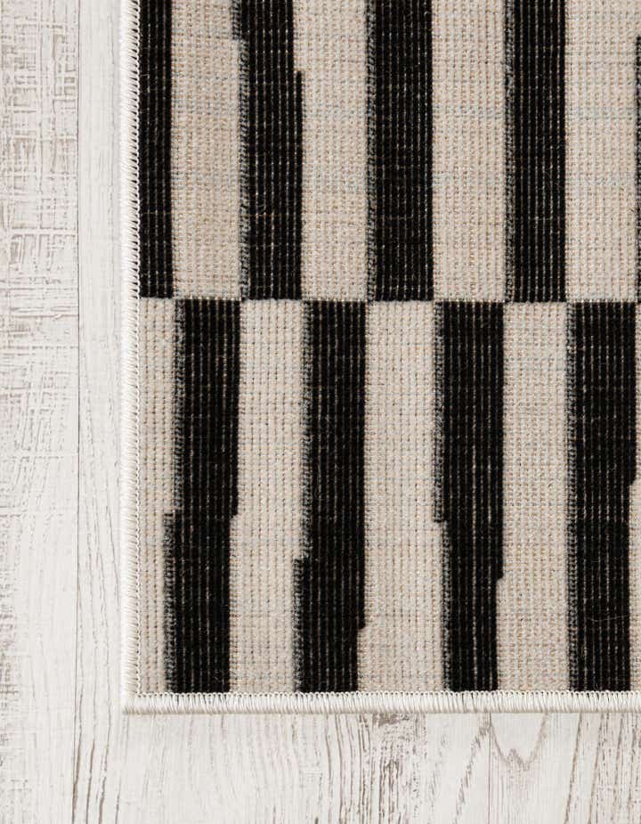 7' 10 x 7' 10 SoHo Square Rug