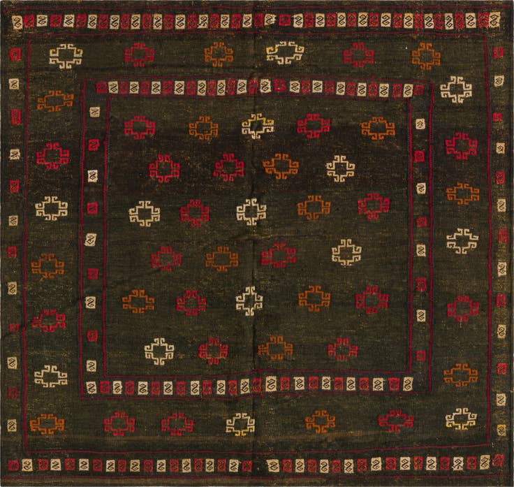 Detail image of 4' 2 x 4' 5 Hand Knotted Sumak Wool Square Rug