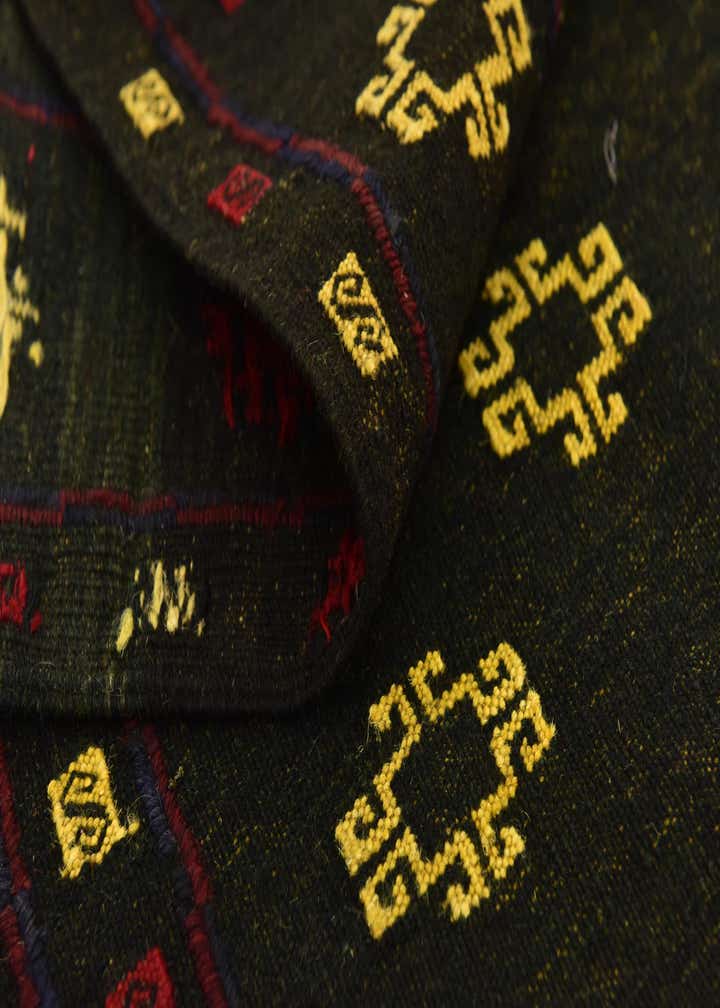 4' 3 x 4' 5 Hand Knotted Sumak Wool Square Rug