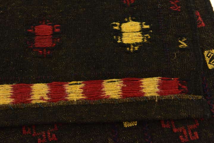 3' 9 x 3' 10 Hand Knotted Sumak Wool Square Rug