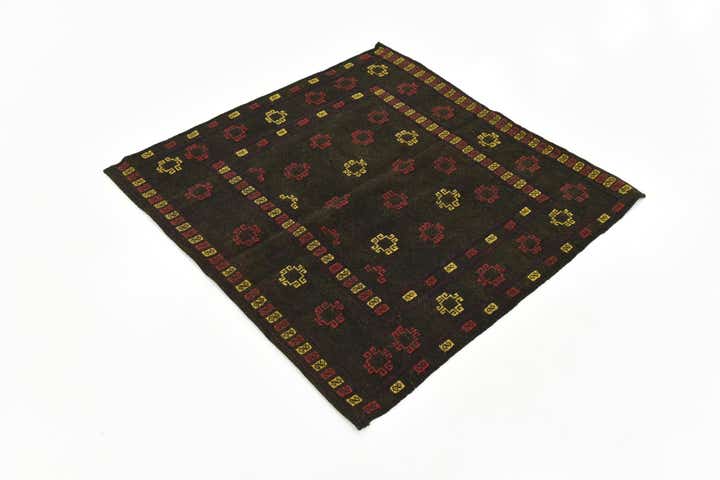 3' 9 x 3' 10 Hand Knotted Sumak Wool Square Rug