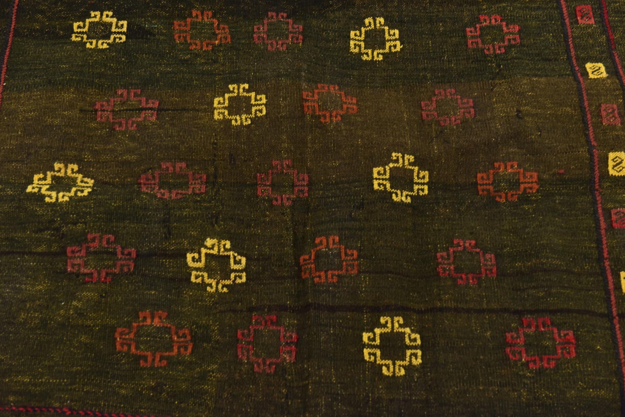3' 10 x 4' 2 Hand Knotted Sumak Wool Square Rug