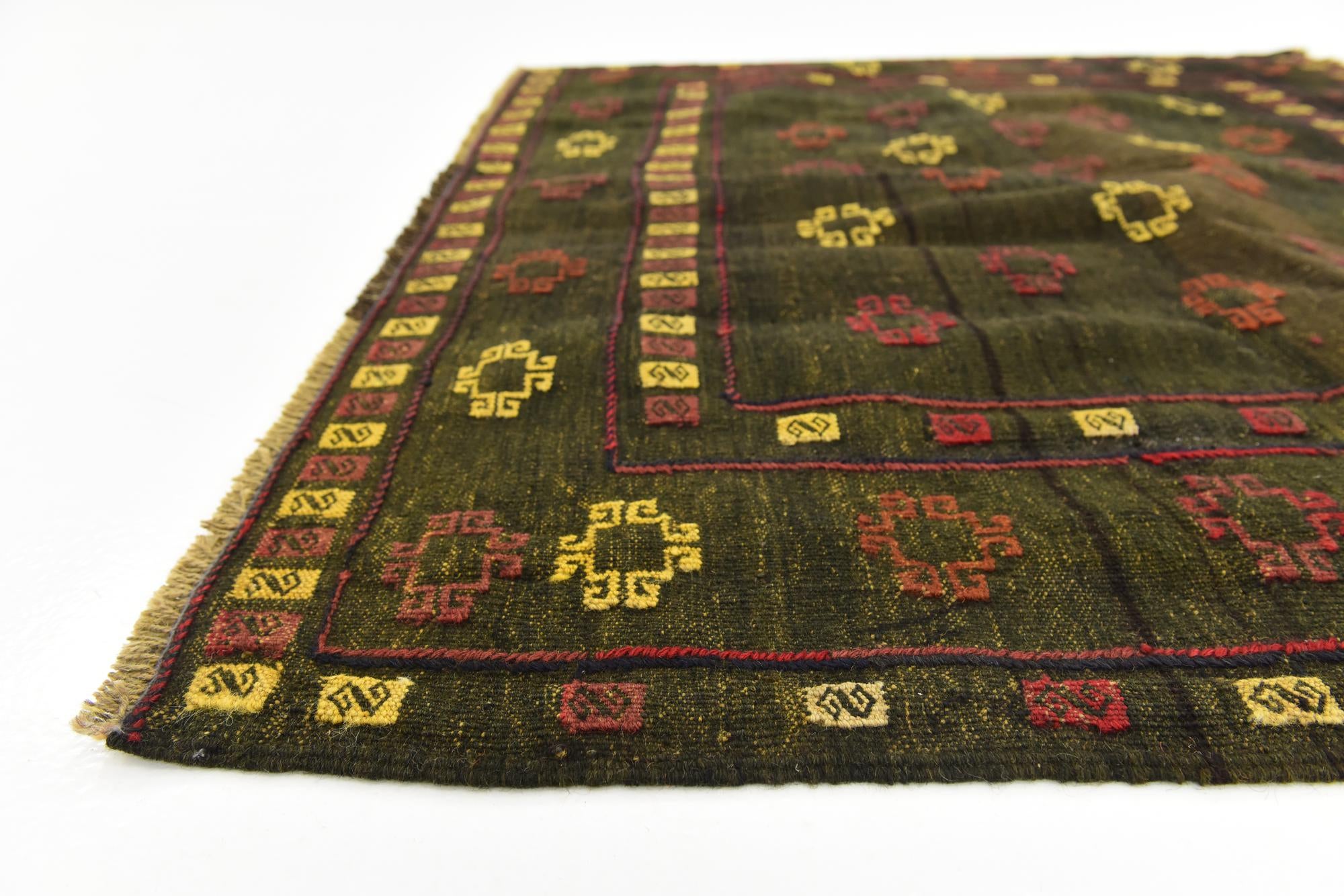 3' 10 x 4' 2 Hand Knotted Sumak Wool Square Rug