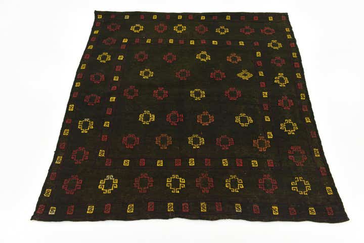 4' 2 x 4' 4 Hand Knotted Sumak Wool Square Rug