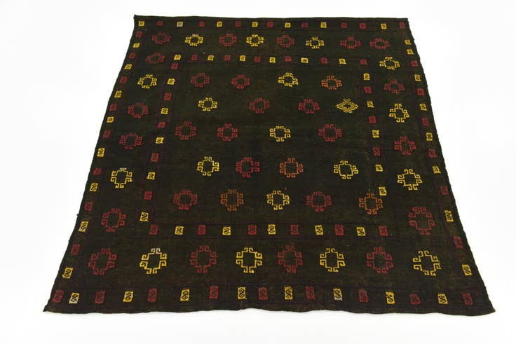 Detail image of 4' 2 x 4' 4 Hand Knotted Sumak Wool Square Rug