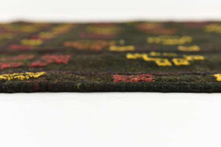 4' 2 x 4' 4 Hand Knotted Sumak Wool Square Rug