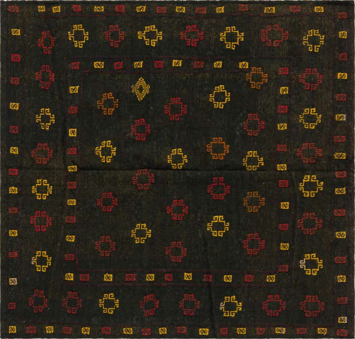 4' 2 x 4' 4 Hand Knotted Sumak Wool Square Rug