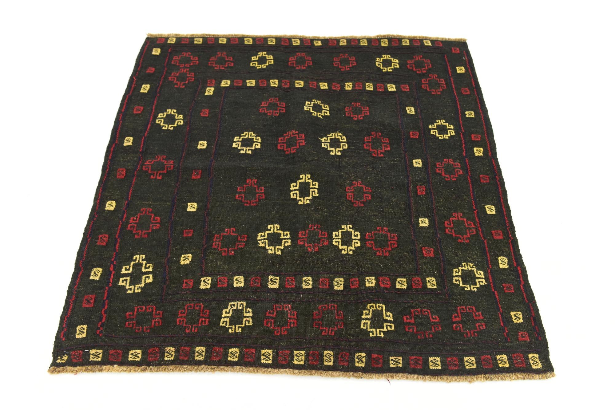 4' x 4' 3 Hand Knotted Sumak Wool Square Rug