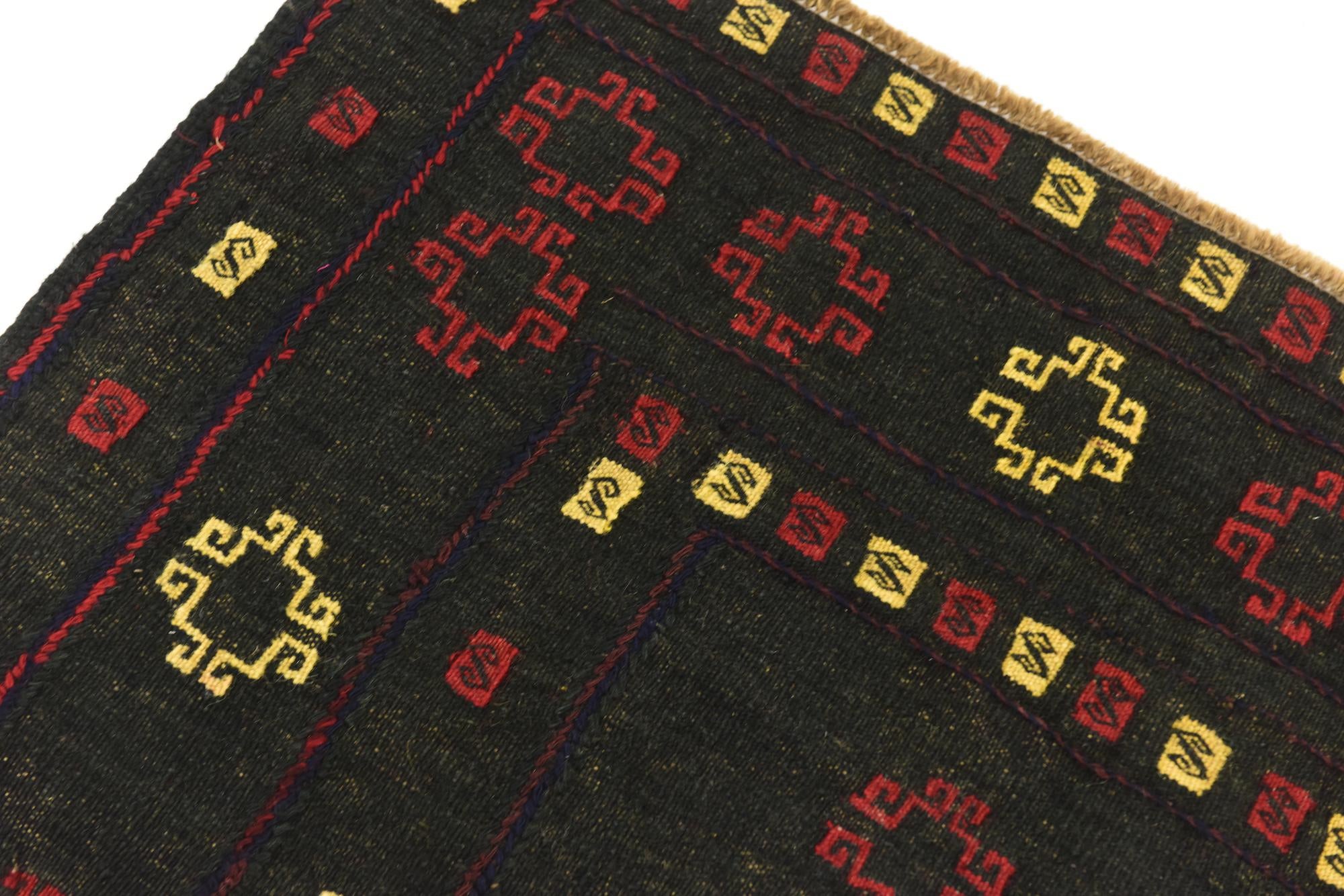 4' x 4' 3 Hand Knotted Sumak Wool Square Rug