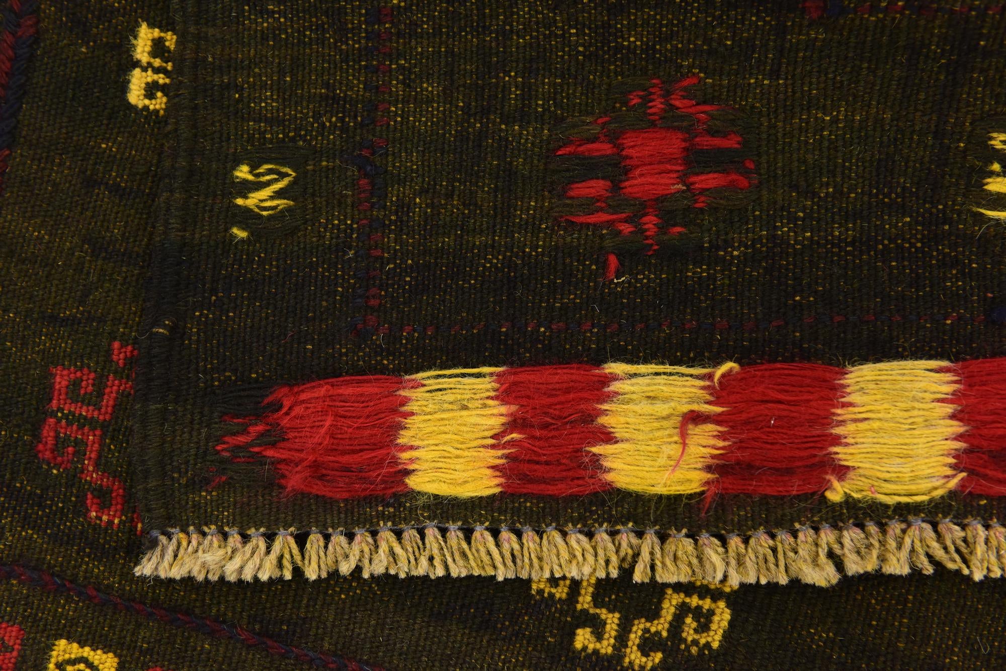 3' 10 x 4' 4 Hand Knotted Sumak Wool Square Rug