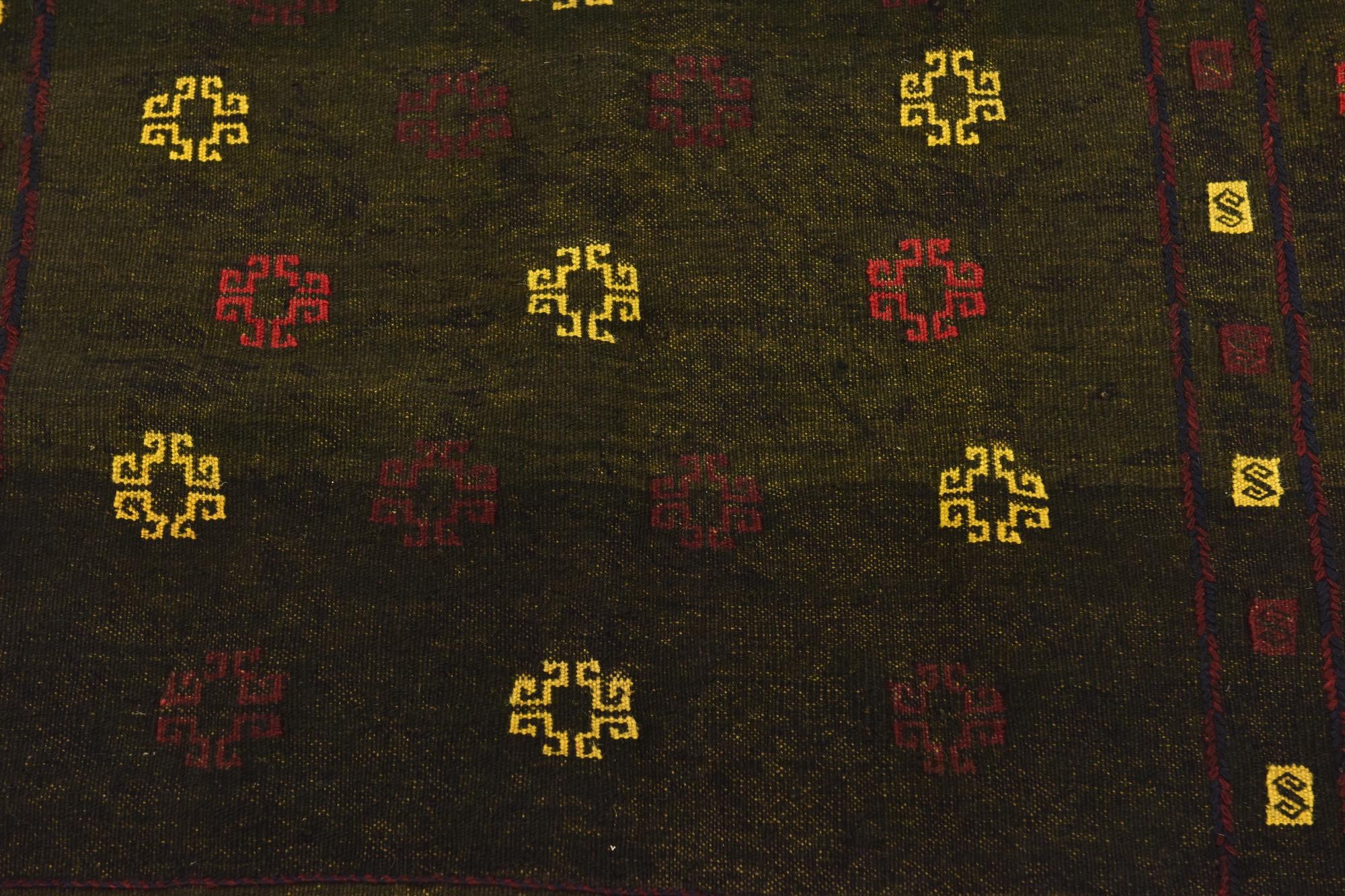 3' 10 x 4' 4 Hand Knotted Sumak Wool Square Rug