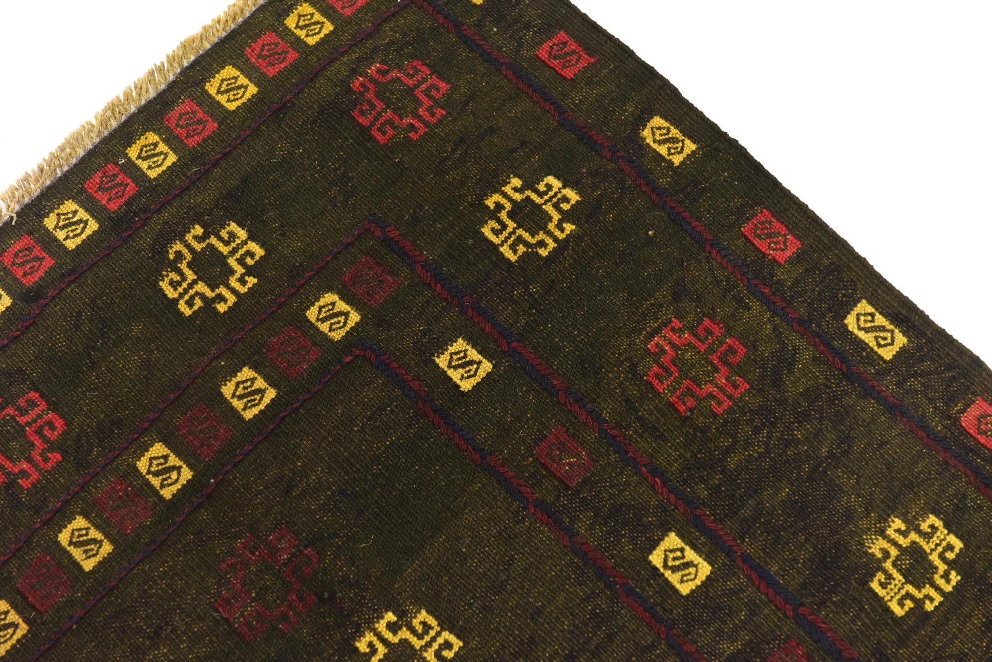 3' 10 x 4' 4 Hand Knotted Sumak Wool Square Rug