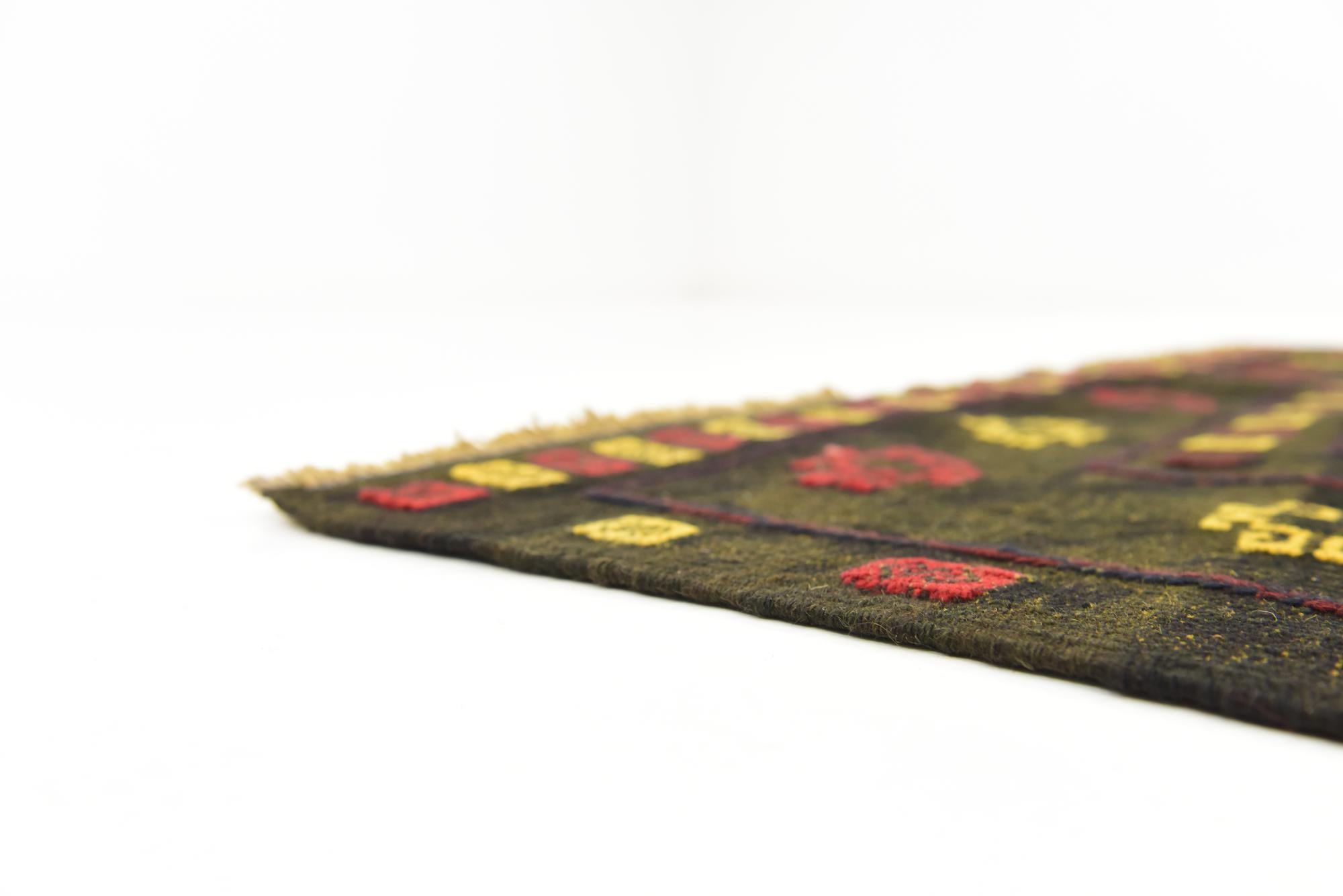 3' 10 x 4' 4 Hand Knotted Sumak Wool Square Rug