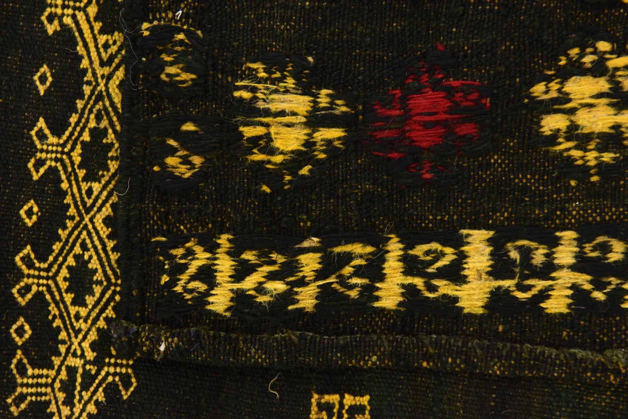 3' 6 x 3' 7 Hand Knotted Sumak Wool Square Rug