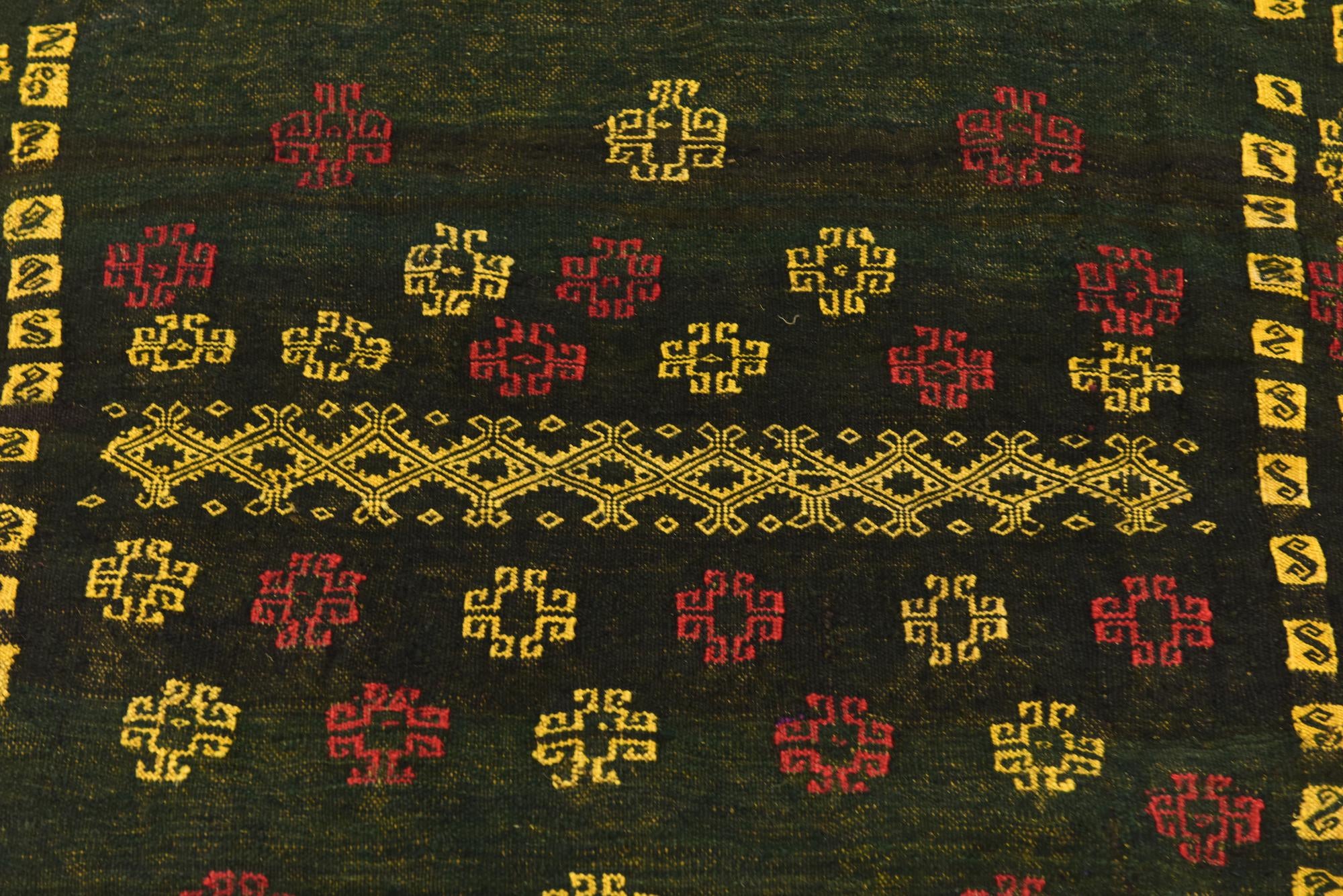 3' 6 x 3' 7 Hand Knotted Sumak Wool Square Rug