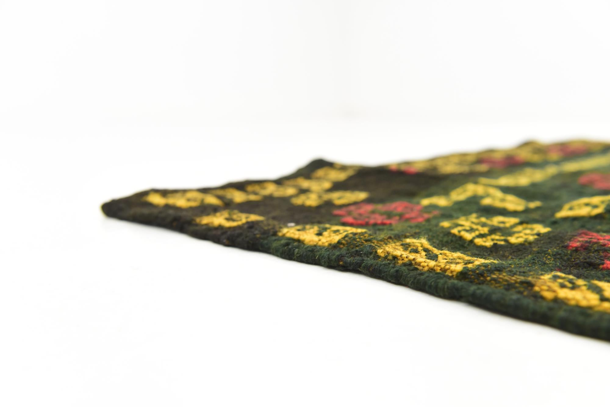 3' 6 x 3' 7 Hand Knotted Sumak Wool Square Rug