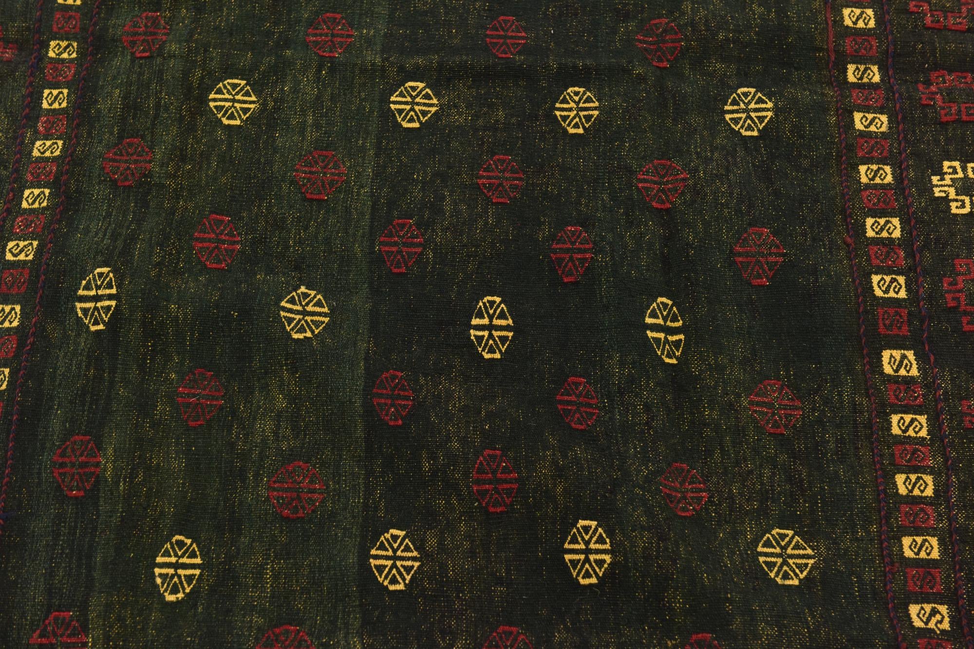 4' 3 x 4' 5 Hand Knotted Sumak Wool Square Rug